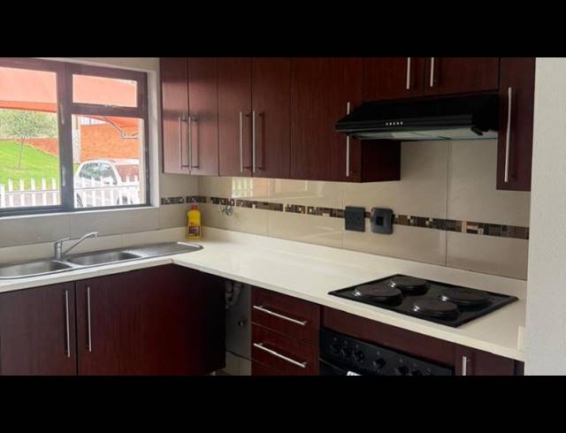 2 BEDROOM APARTMENT FOR SALE IN GLENVISTA
